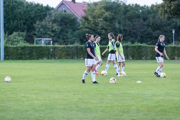 Bild 32 - Frauen SV Henstedt Ulzburg - Wellingsbuettel : Ergebnis: 11:1